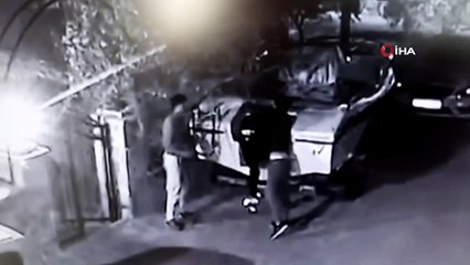 Tekne motorunu 2 saatte çaldılar... O anlar kamerada