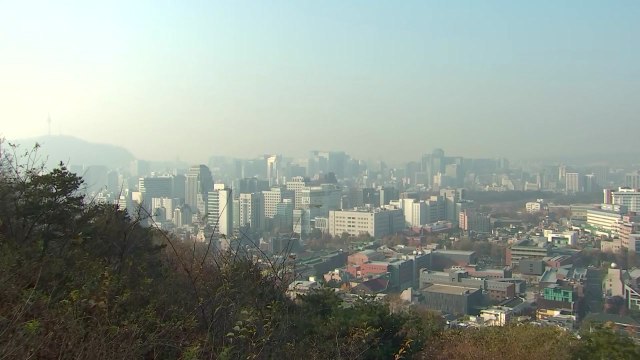 [날씨] 휴일 하늘 가린 미세먼지...충남·전북 초미세먼지주의보 / YTN