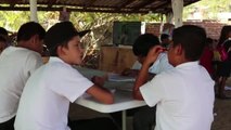 Los hijos de 'El Chapo' Guzmán instalan una escuela improvisada en plena calle en Culiacán