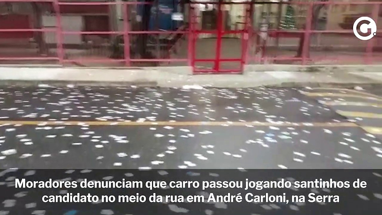 Moradores denunciam que carro passou jogando sa...