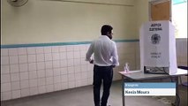 Vandinho Leite, candidato a prefeito da Serra, vota em Serra Dourada I