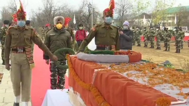 Srinagar: Forces pay tribute to Martyr Rakesh Dobhal