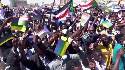 Sudan'da binlerce kişi nihai barış anlaşmasını kutladı - HARTUM