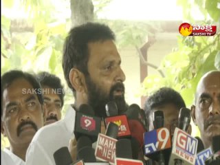 వ్యవసాయ మార్కెట్‌లోని సభలో పాల్గొన్న మంత్రి కొడాలి నాని