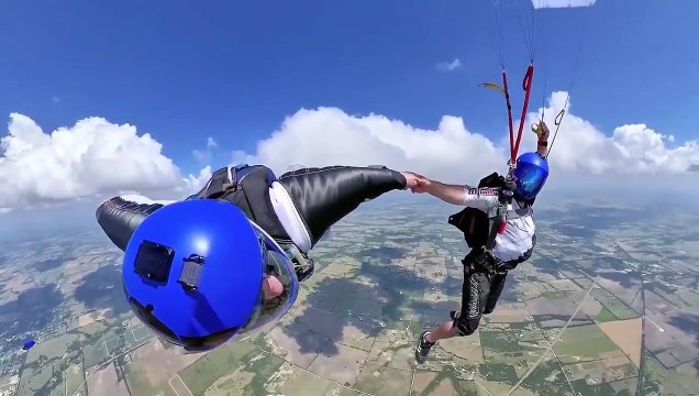 Un incroyable saut en parachute
