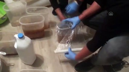 İSTANBUL - Uyuşturucu operasyonunda yakalanan 2 kişi tutuklandı