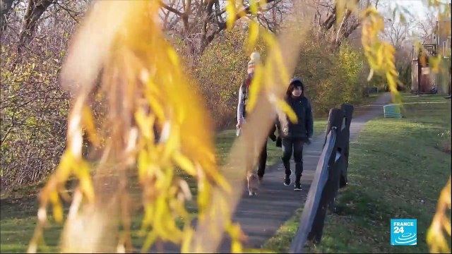 Coronavirus pandemic: Cases surge across the US as Chicago enters lockdown