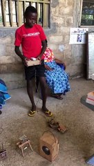 Togo : comment un garçon de 14 ans est devenu le génie de Kpélé