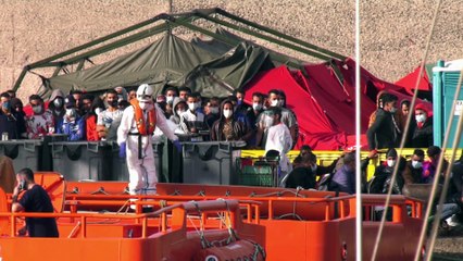 Canarie, quest'anno sbarcati oltre 15mila migranti: 10 volte più dell'anno scorso