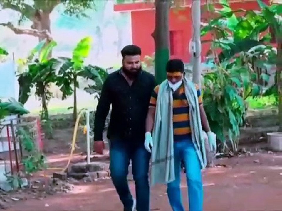 तारक मेहता के अय्यर पहुँचे बाबा महाकाल के दर्शन...