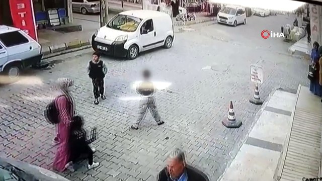 Şanlıurfa'da dehşete düşüren görüntü... Çocuğa şiddet kamerada