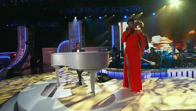 Fantasia - Exhale (Shoop Shoop) (Whitney Houston) - Soul Train Awards Babyface Tribute - 2014