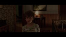 Lights Out - Clip Mom (English) HD