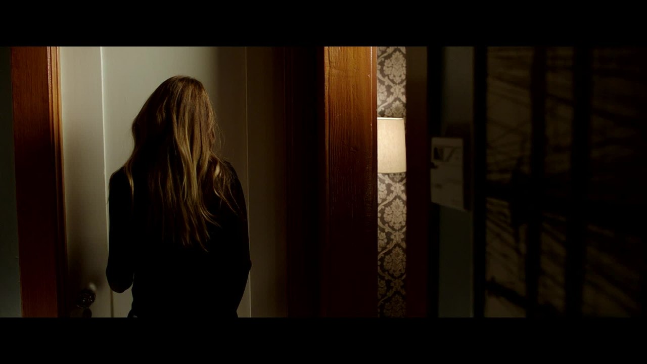 Lights Out - Clip Ihr schlaft hier (Deutsch) HD