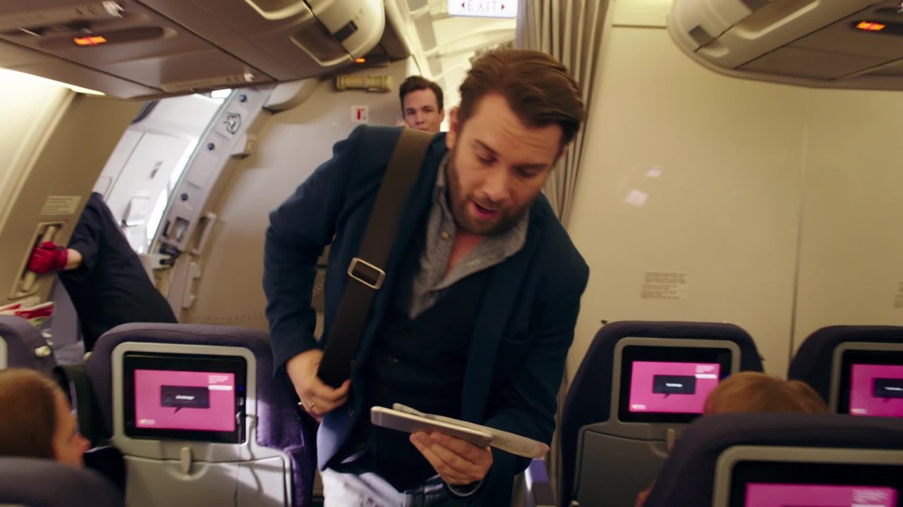 Antonio, ihm schmeckt's nicht! - Clip Boarding (Deutsch) HD