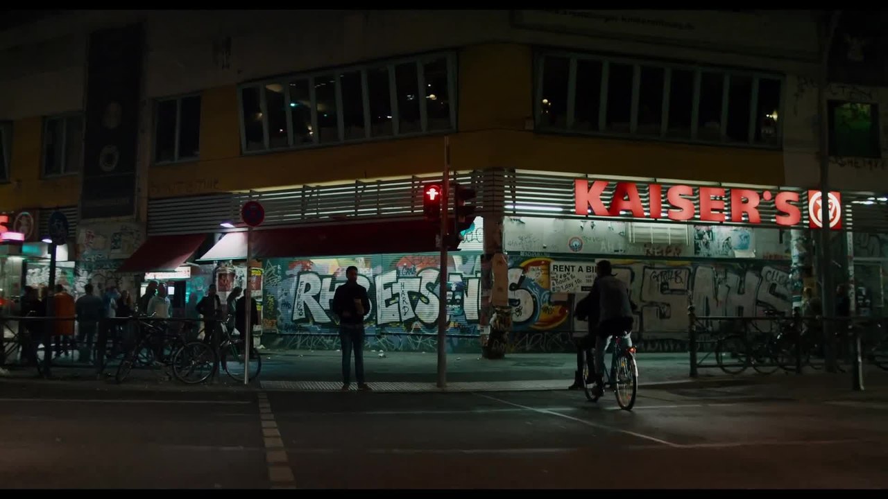 Fucking Berlin - Clip Fahrrad (Deutsch) HD