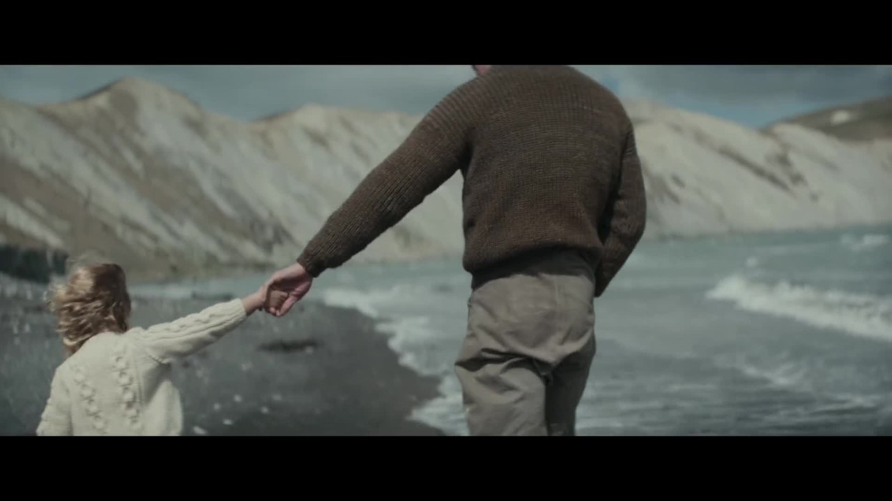 The Light Between Oceans - Clip Birthday Presen...