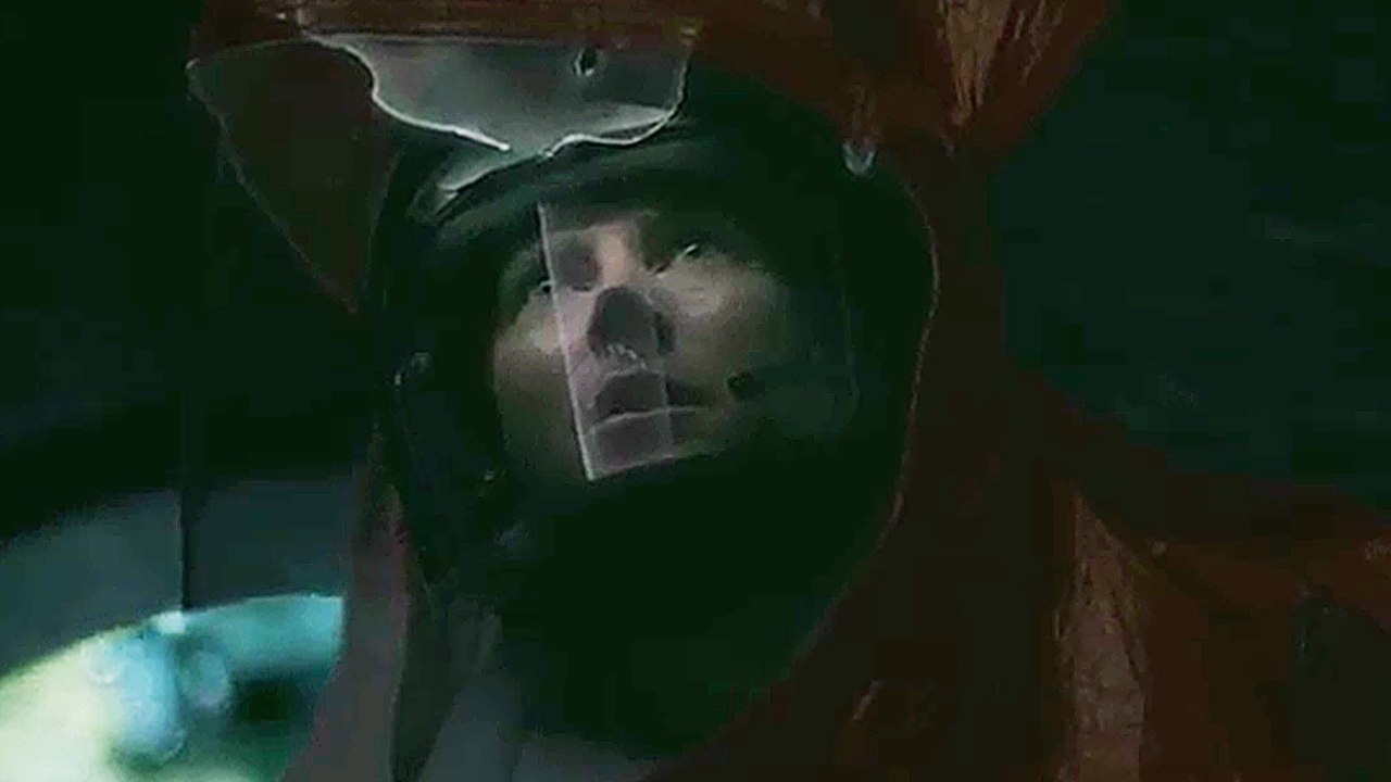 Arrival - Clip 1 (English)