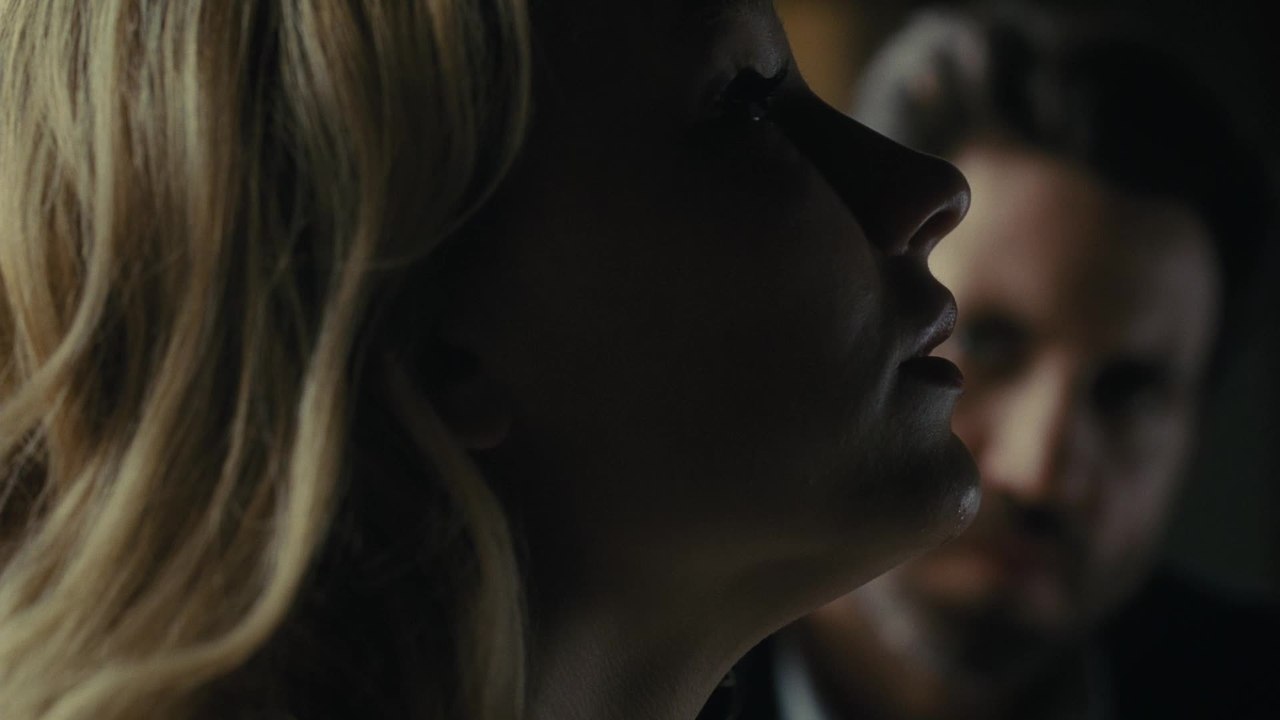 Girl on the Train - Clip 03 LÃ¼gen ist eine Reise ins Ungewisse (Deutsch) HD