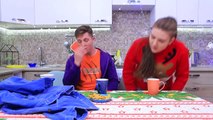 ¡12 Bromas Navideñas De Hermanos! ¡Guerra De Bromas De Hermana vs Hermano!