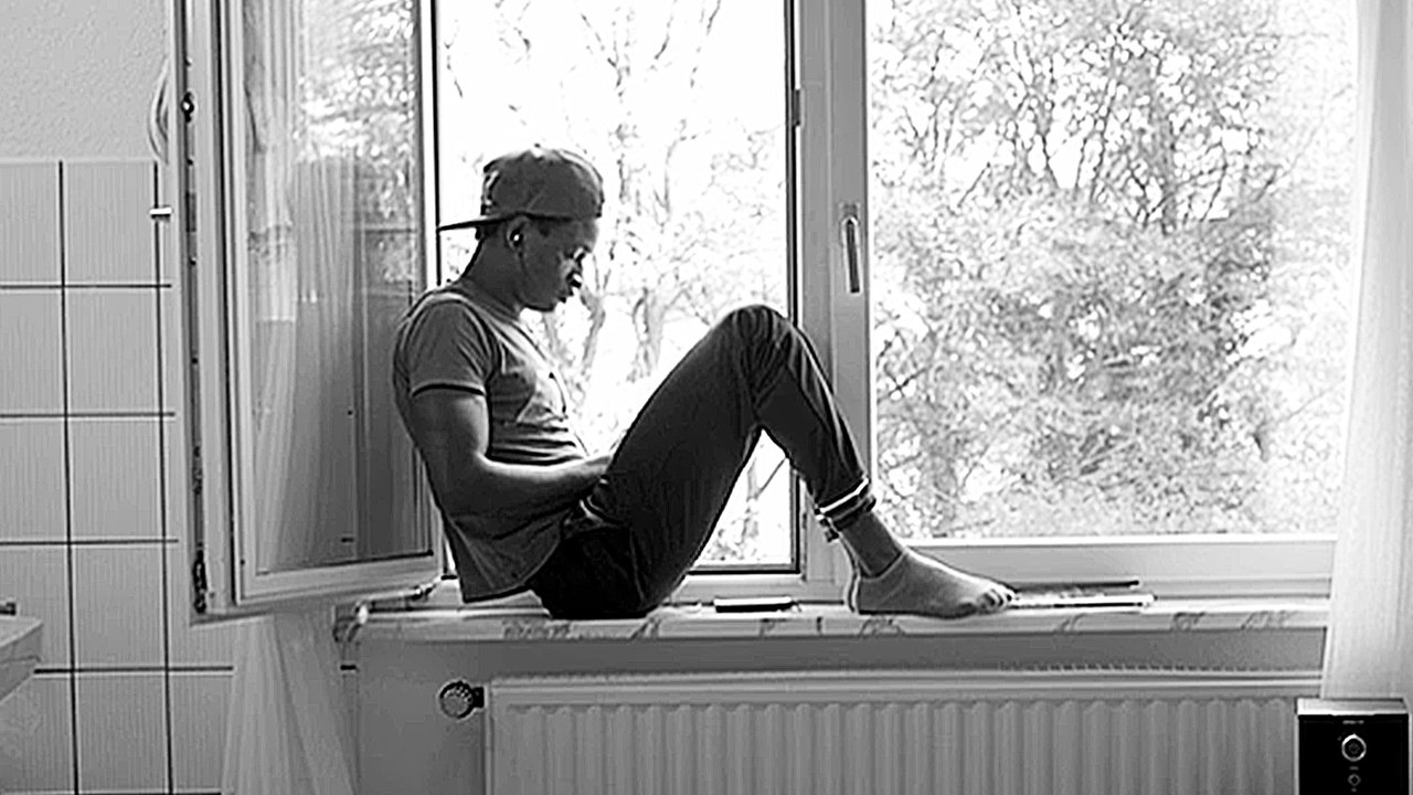 Ferne SoÌˆhne - Trailer (Deutsche UT)