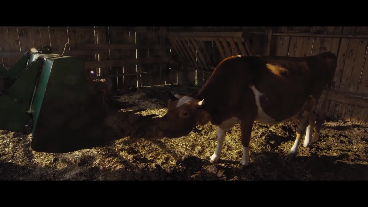 Peter and the Farm - Clip Conceived (English) HD