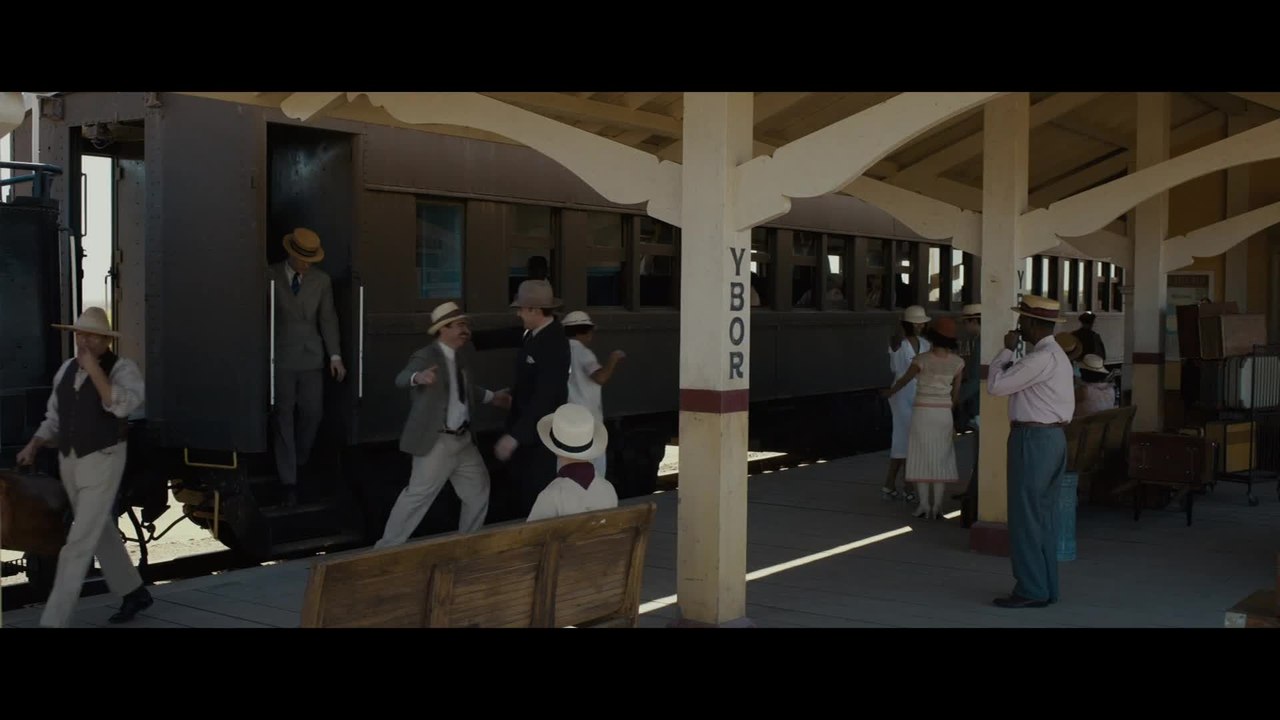 Live by Night - Clip Charm the Devil (English) HD