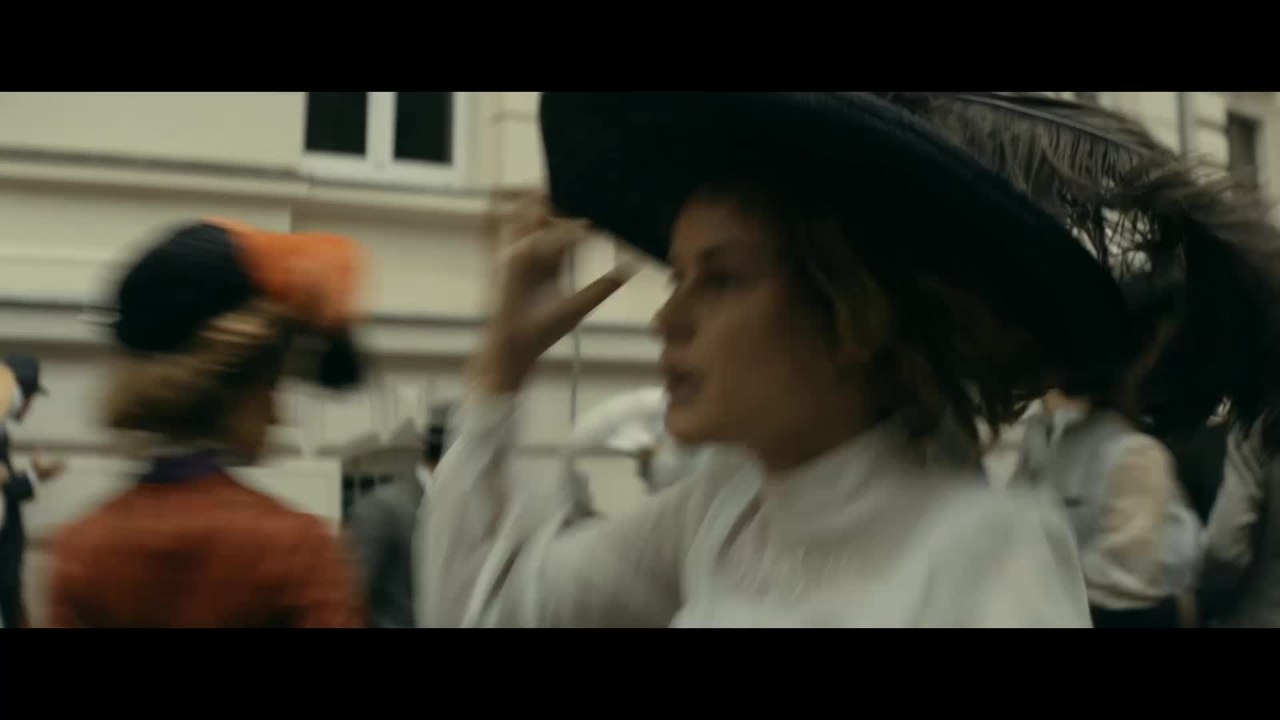 Paula - Clip 07 Paula rennt durch die Stadt (Deutsch) HD