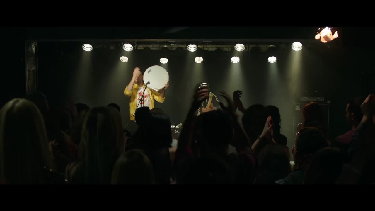 Junction 48 - Clip Kareem singt im israelischem Club (Deutsch) HD