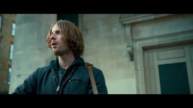 Bob, der Streuner - Clip James und Bob begeistern das Publikum (Deutsch) HD