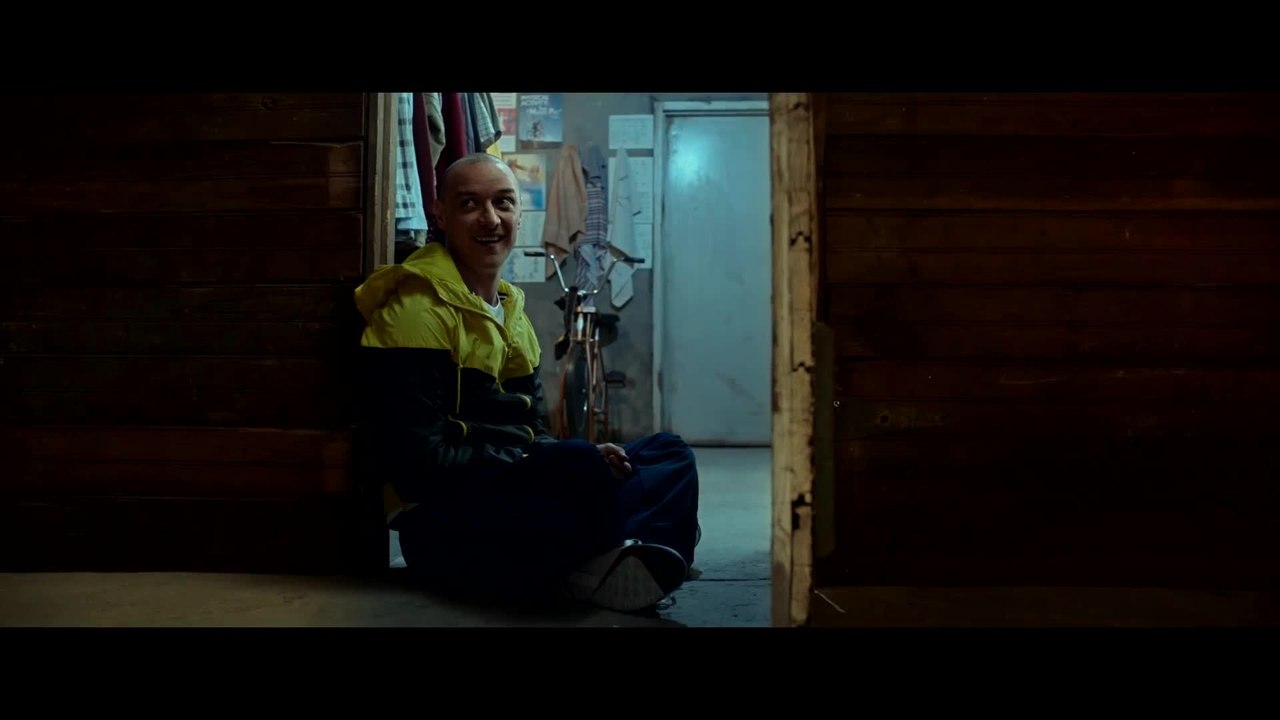 Split - Clip Jemand kommt euch holen (Deutsch) HD