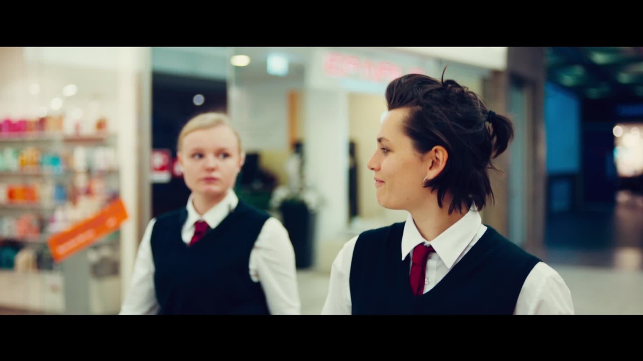 Tiger Girl - Clip Taschenkontrolle (Deutsch) HD