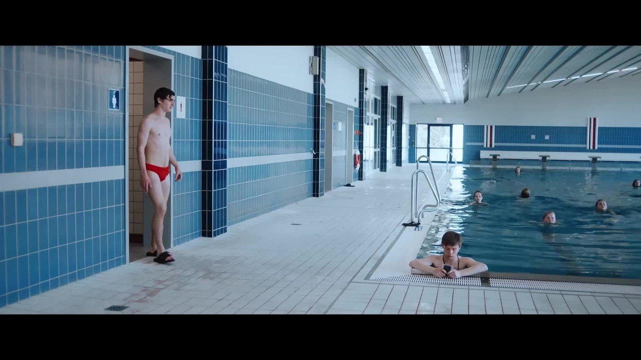 Einsamkeit und Sex und Mitleid - Clip 04 (Deutsch) HD