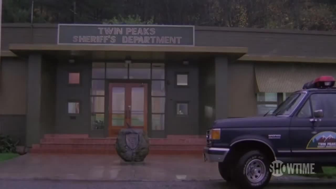 Twin Peaks - Featurette The Darkness of Future Past (English) HD