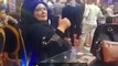   فيديو لأم مصرية تختار عروس لابنها في حفل زفاف يحقق ملايين المشاهدات