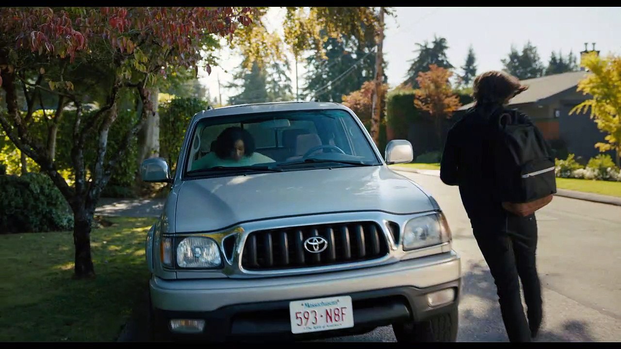 Everything, Everything - Clip We Are Going Really Fast (English) HD