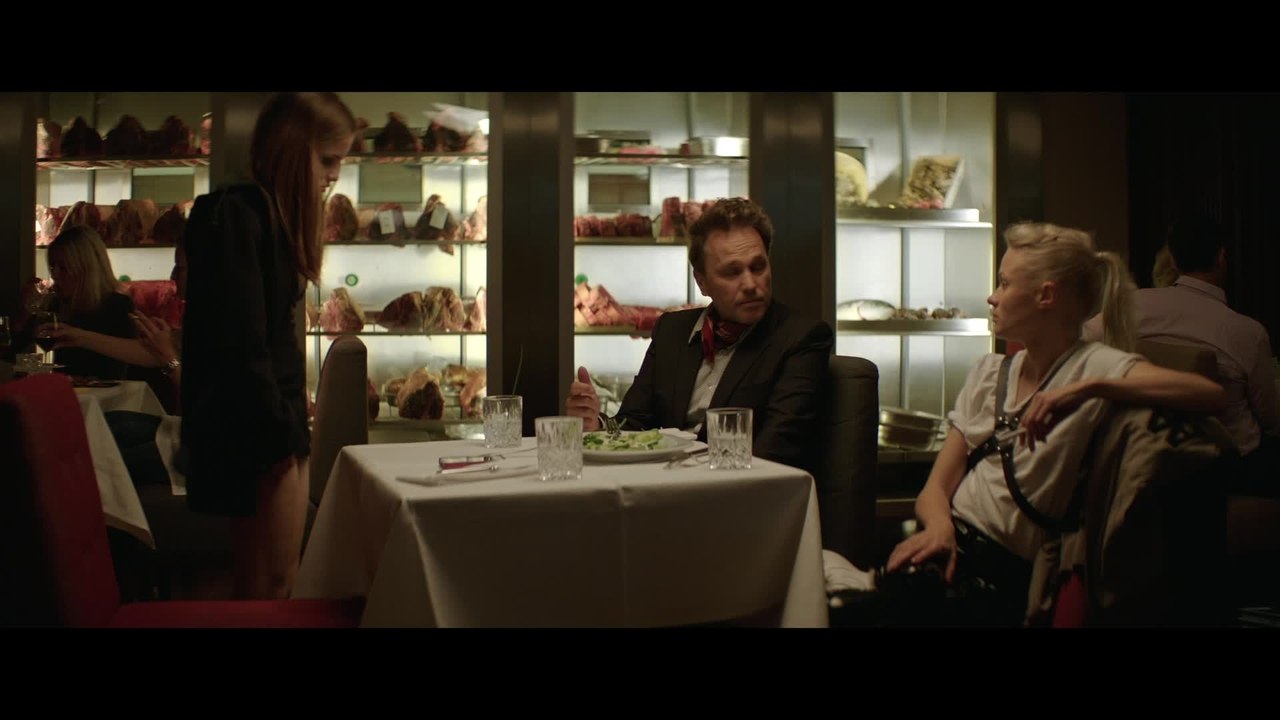 Axolotl Overkill - Clip Restaurant (Deutsch) HD