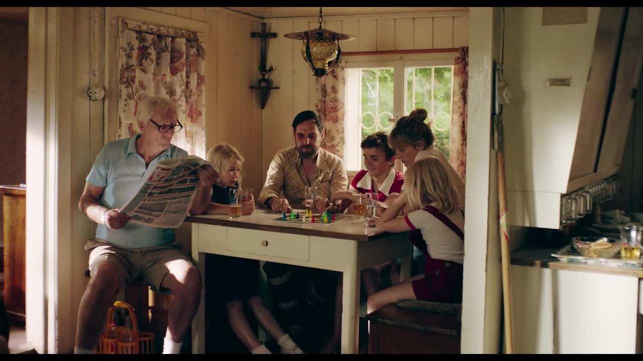 SommerhÃ¤user - Clip Der Kannibale (Deutsch) HD