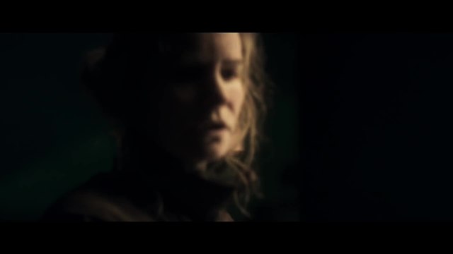 Annihilation - Clip Bear Takes Sheppard (English) HD