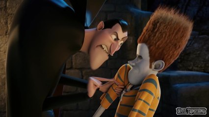 Hotel Transylvania 3 - Clip 'Pool Party!' (English) HD