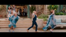 Mamma Mia 2: Here We Go Again - Clip Sophie sings Angel Eyes with Rosie and Tanya (English) HD