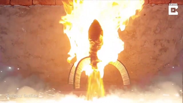 Il fabrique une fusée avec 1 million d'allumettes