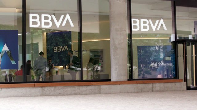 BBVA confirma conversaciones con Banco Sabadell para una eventual fusión