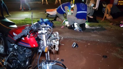 Jovem tem fratura na perna em colisão entre veículos no Bairro Floresta