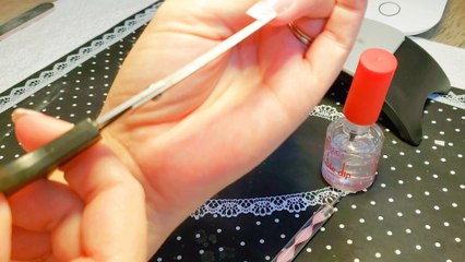 How to Fix a Broken Nail With a Coffee Filter