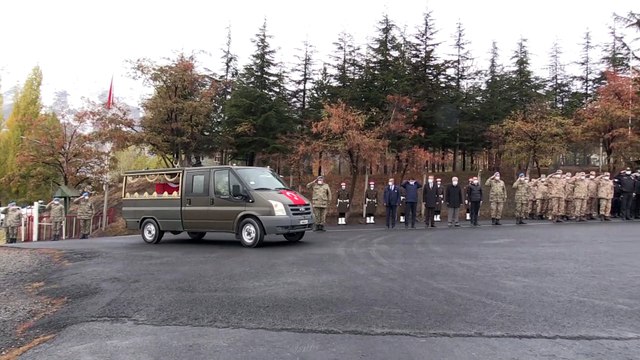 HAKKARİ - Irak sınır hattında şehit olan asker için tören düzenlendi
