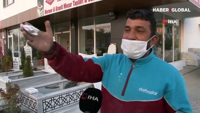 Bu da mezar taşı ustasının 'koronavirüs' mesajı: Maske takmadığınız için teşekkür ederiz