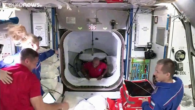 Как космонавты встретили астронавтов: Crew Dragon пристыковался к МКС