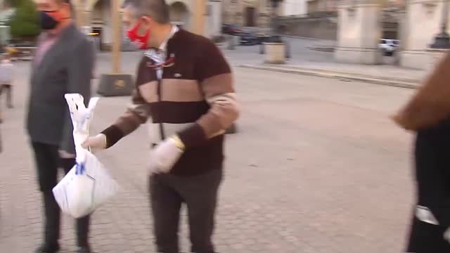 Los hosteleros de A Coruña recogen 30 toneladas de comida para el Banco de Alimentos