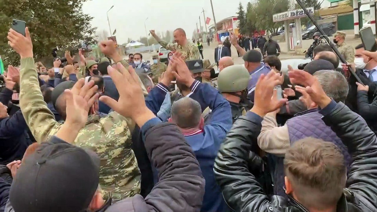 İlham Aliyev: 'Ermenistan, uluslararası mahkemelerde hesap verecek' (1)